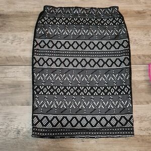 Vince Camuto Geometric Black and White Pencil Skirt Size S